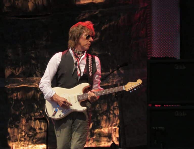 Jeff Beck playing guitar