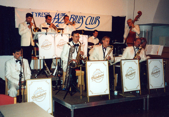 Royal Blue Melodians spelar i Freningsgrdens stora sal p Tyres Jazz & Blues Clubs 15-rsjubileum.